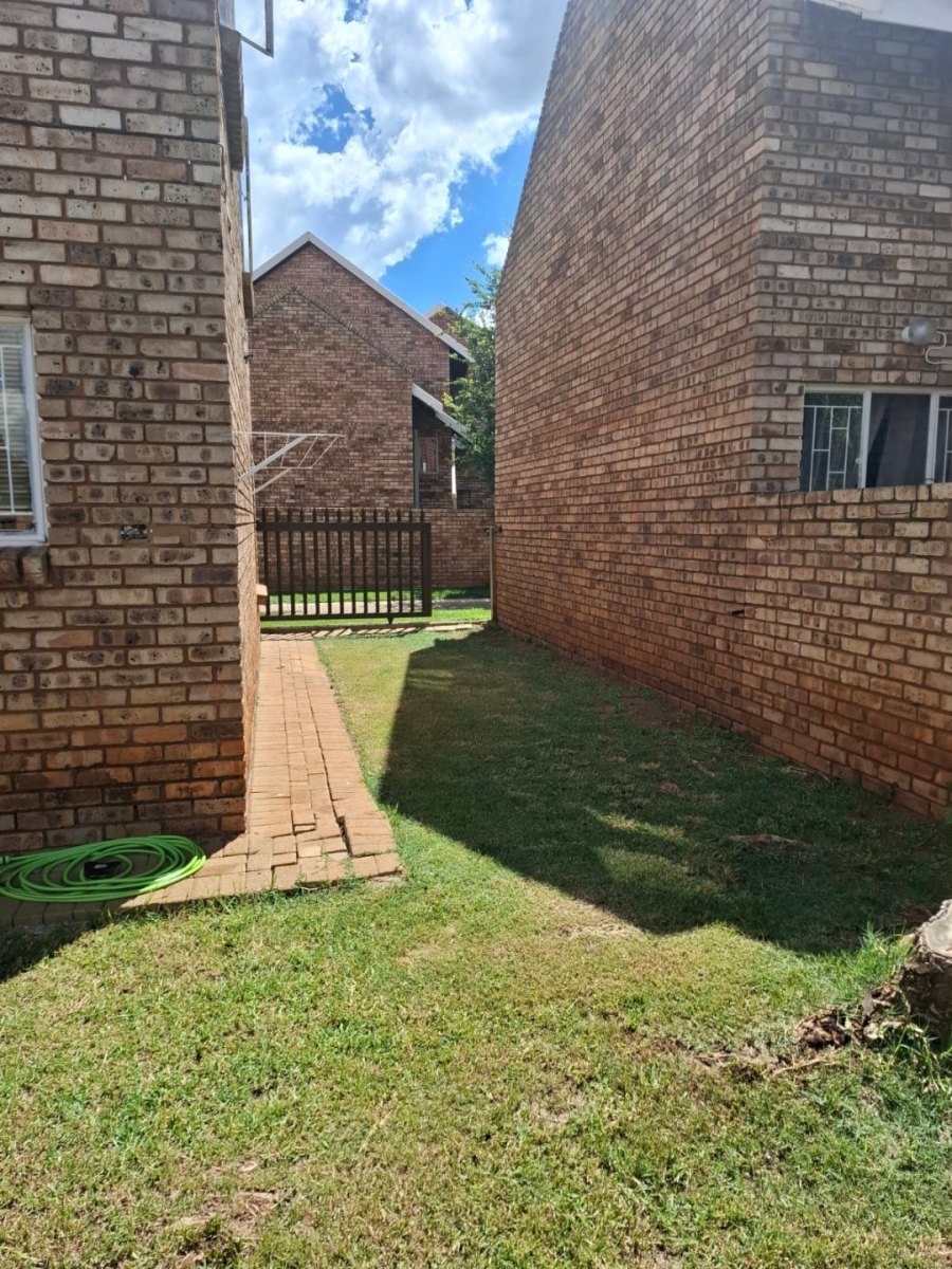 To Let 2 Bedroom Property for Rent in Baillie Park North West